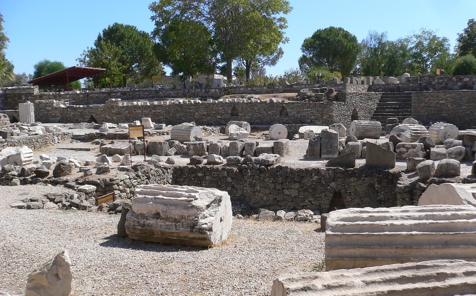 The Mausoleum of Halicarnassus: What Made the First Mausoleum a Wonder?