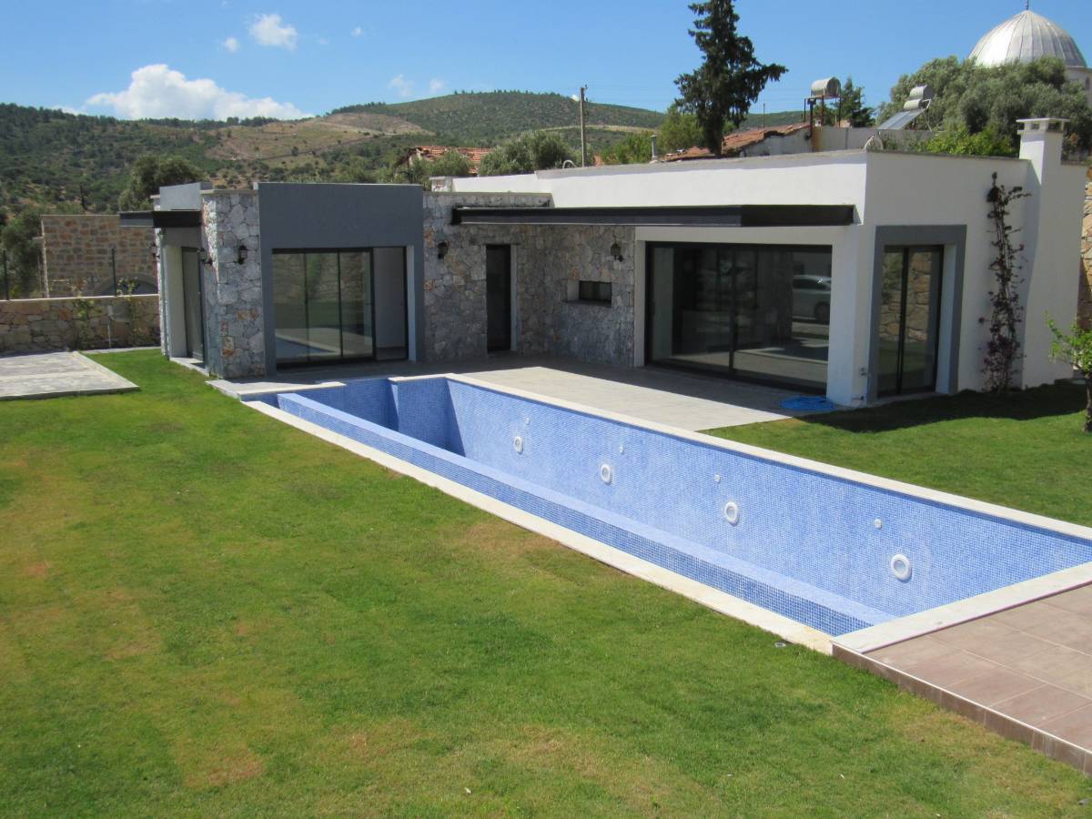 Modern contemporary Yaliciftlik villa for sale - Property Turkey